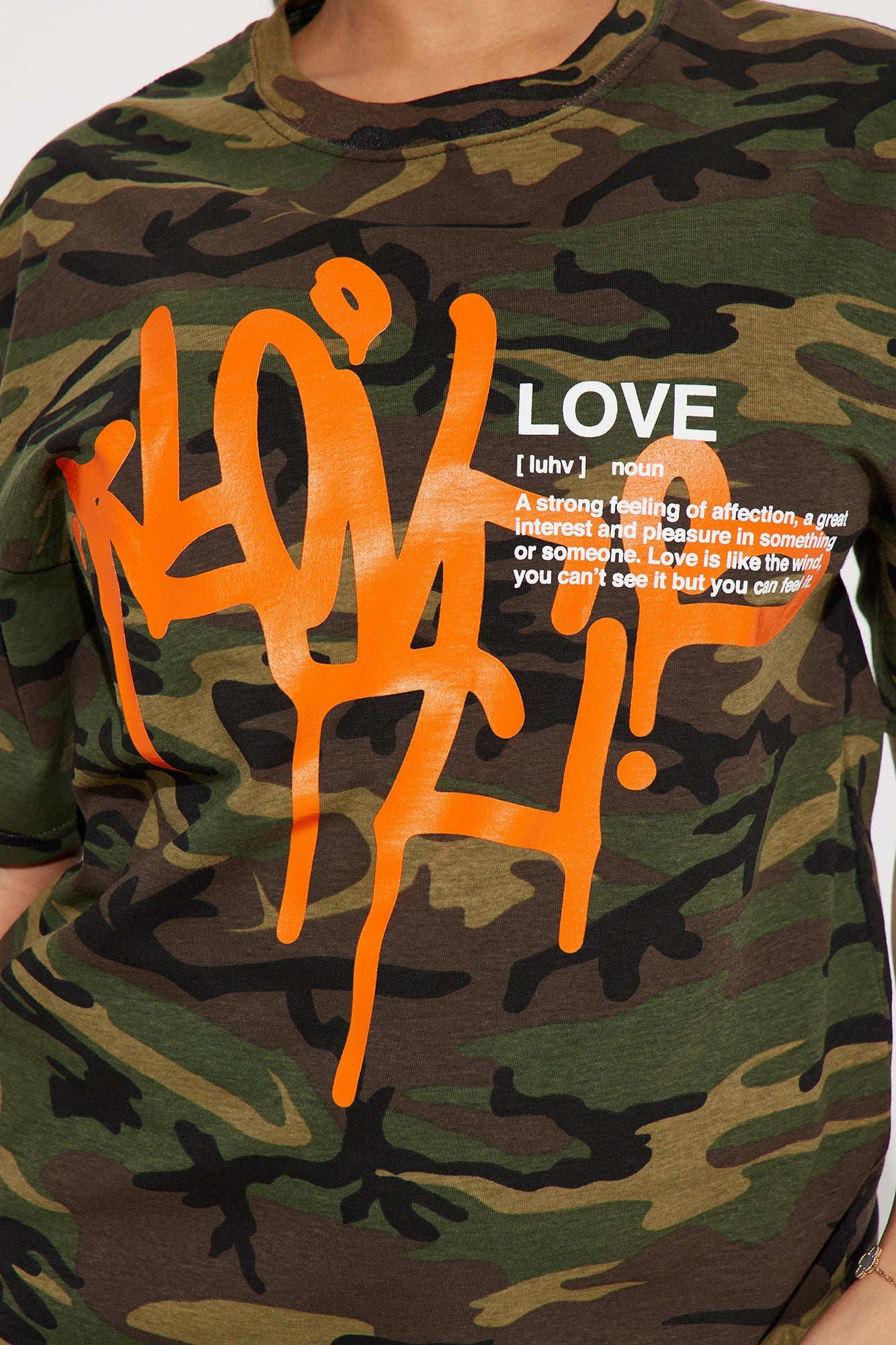Define Love Camo Tshirt - Camouflage