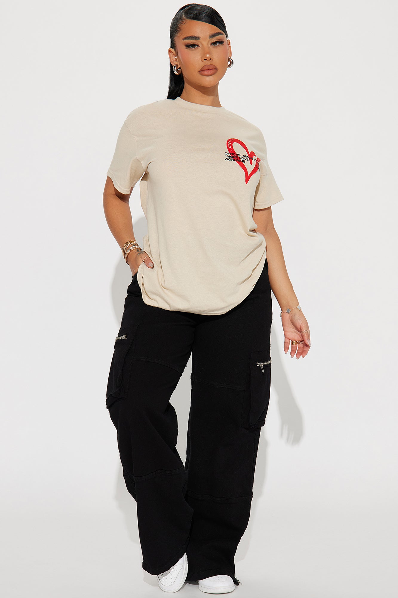 Mi Amor Graphic Tshirt - Taupe