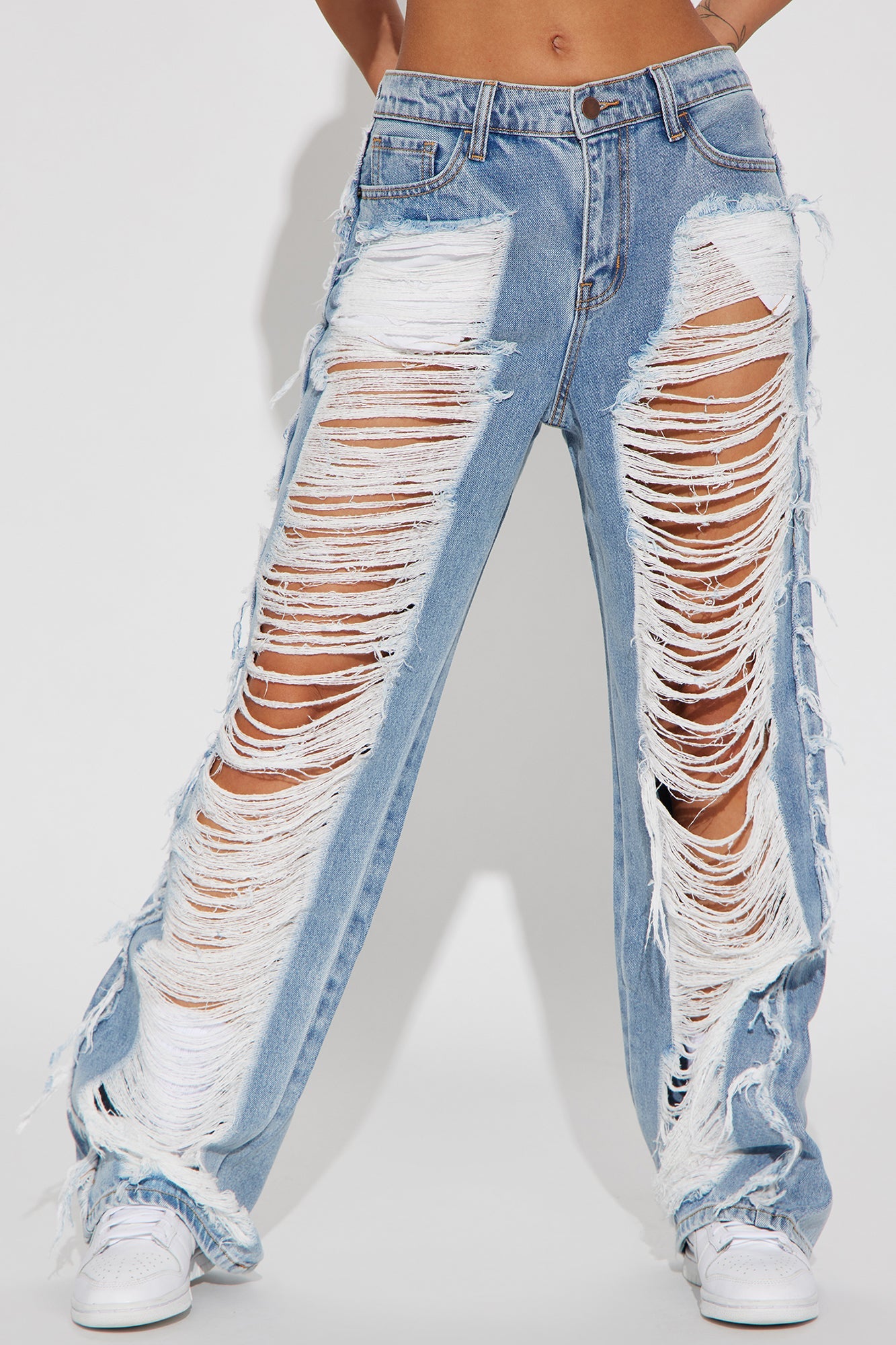 Get Loud Shredded Non Stretch Straight Leg Jeans - Medium Wash