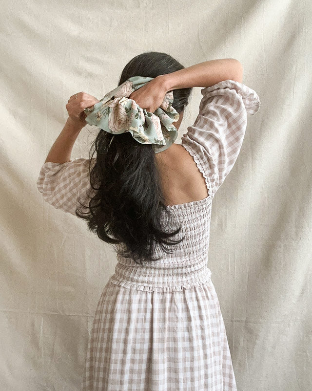 Cordelia Oversize Scrunchie - Sage