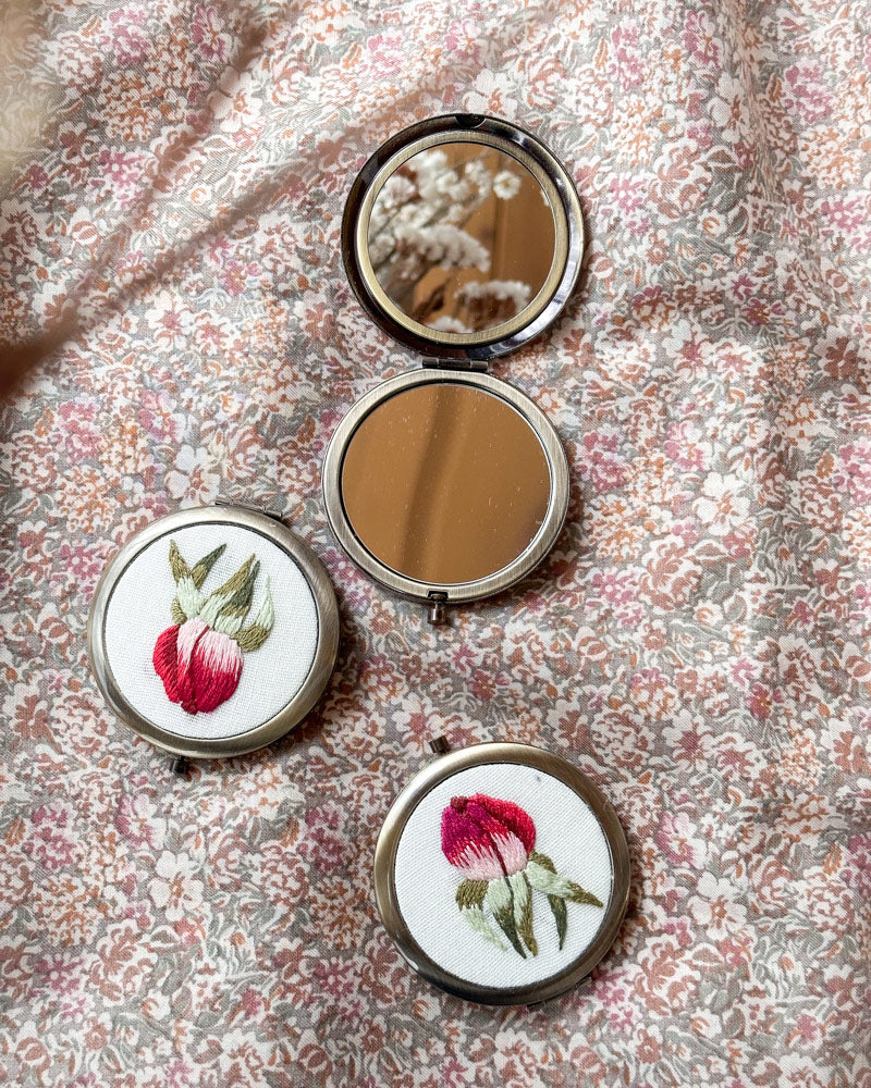Briar Rose Compact