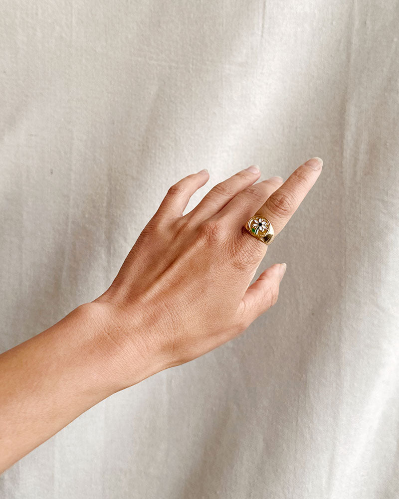 She Loves Me Signet Ring
