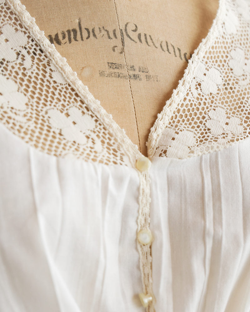 Claire Beau Blouse