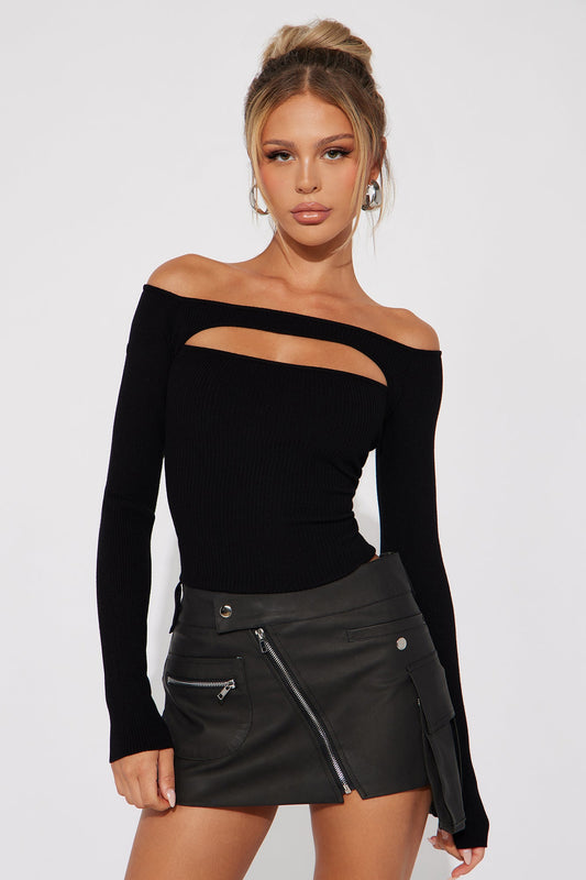 Stunt On 'Em Sweater Top - Black