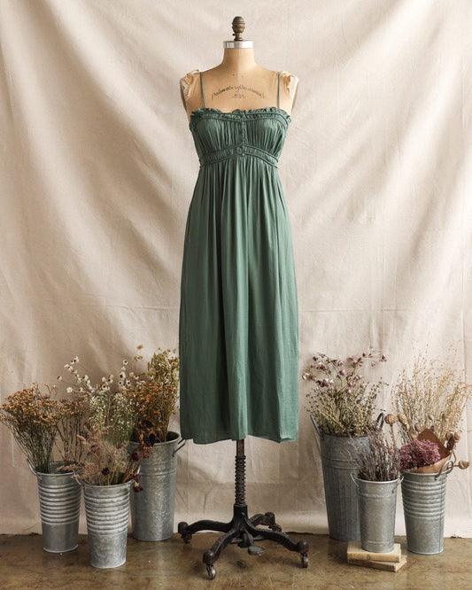 Garden Terrace in Lille Dress
