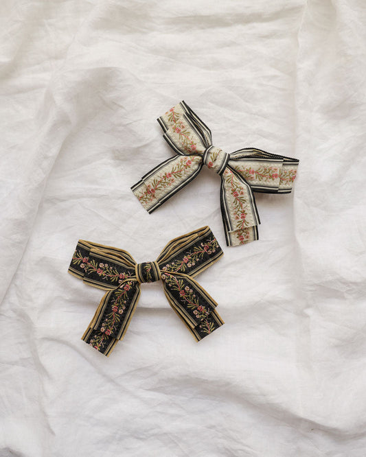 Vallière Bow Barette