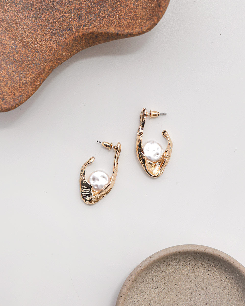 Athena Pearl Earrings